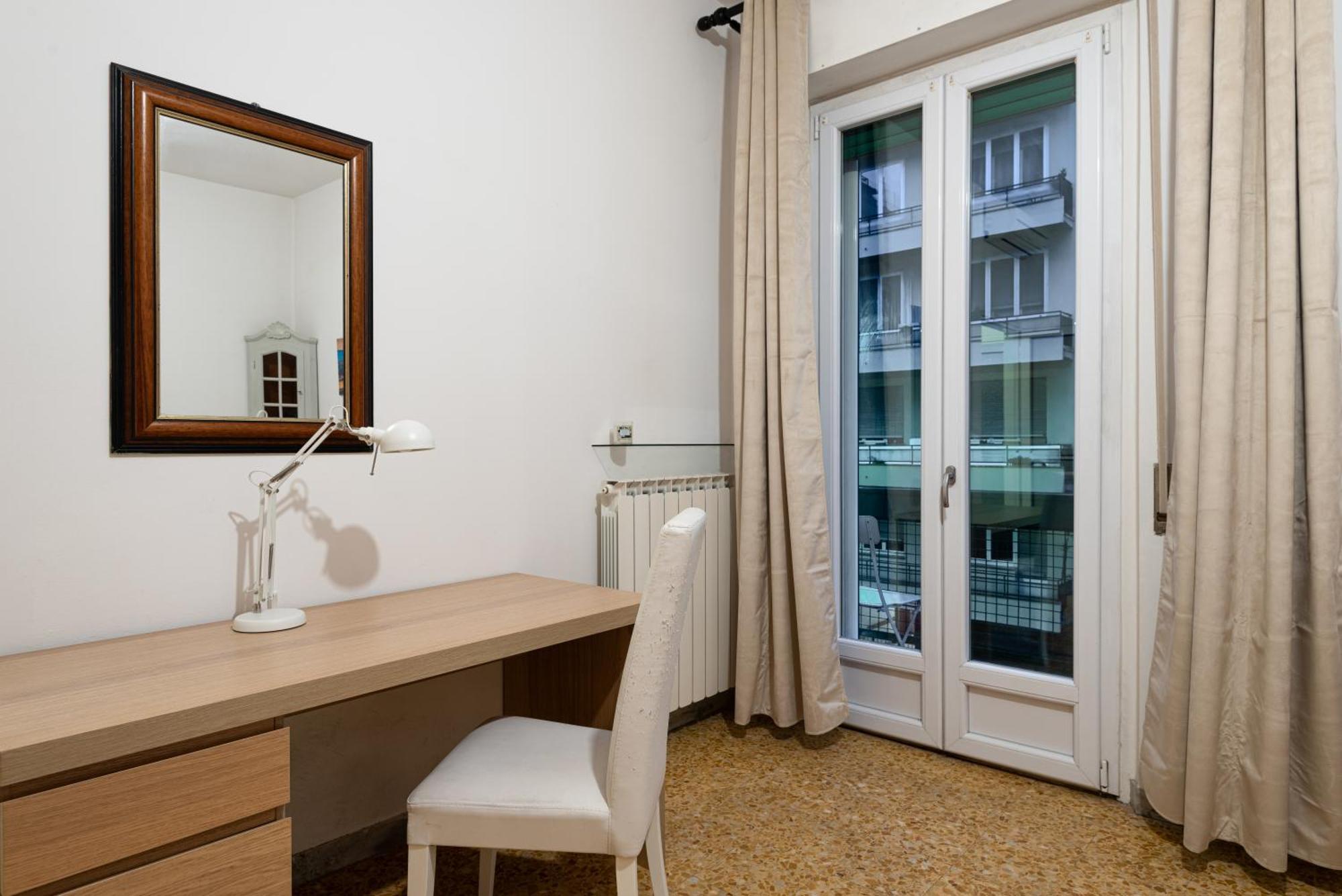 Comfortable Apartment 10 Minutes From City Center Florença Exterior foto